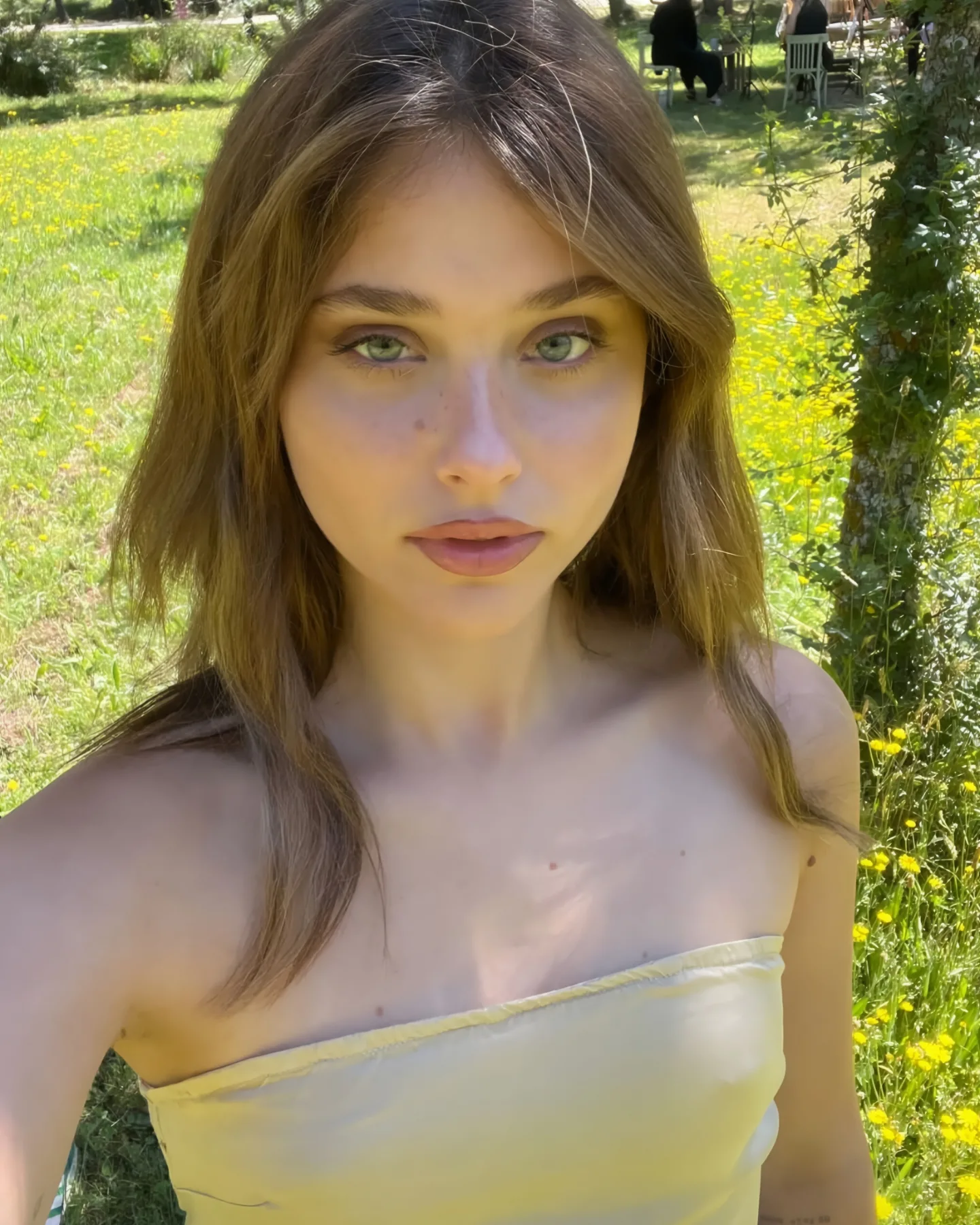 لخت نیکول والاس لخت نیکول والاس