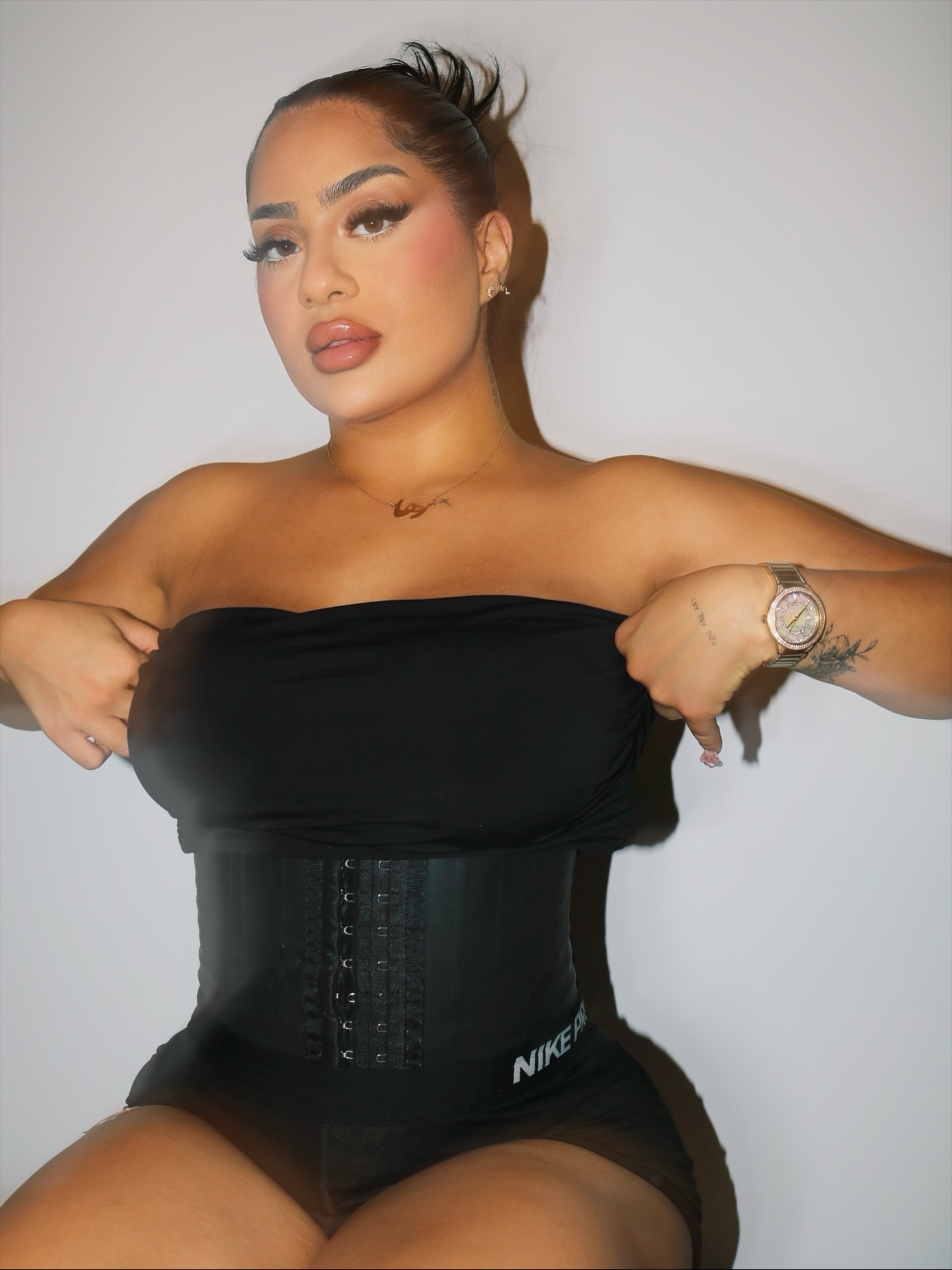 ریری زاخار باربی ریری زاخار باربی