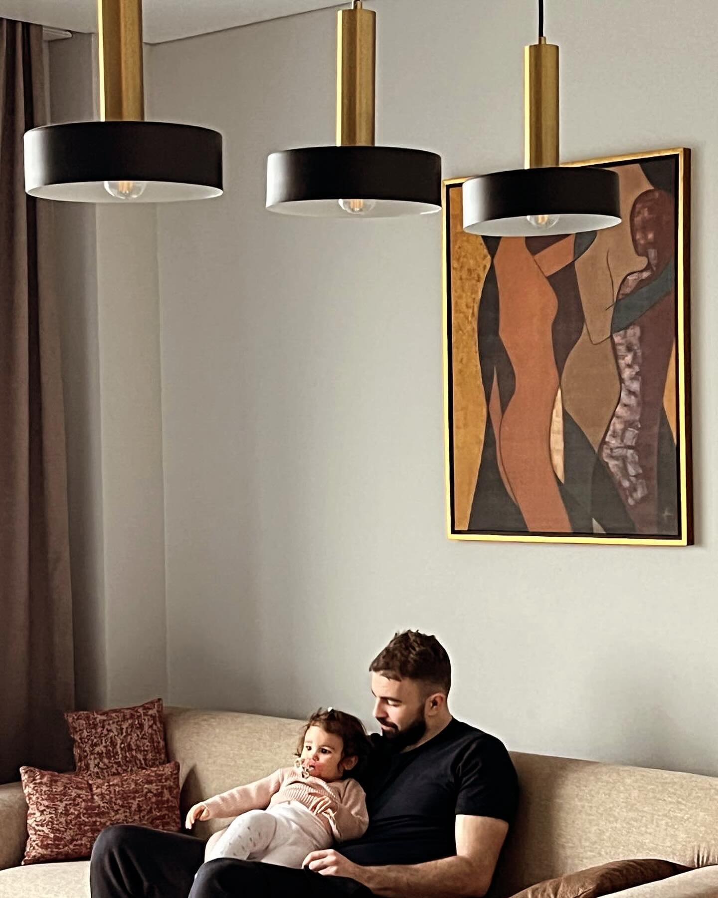 عکس اوروش کواچویچ و فرزندانش