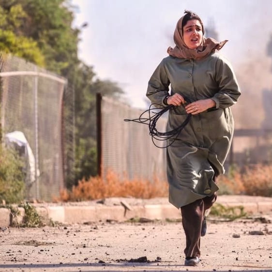 ویدا جوان با مانتو