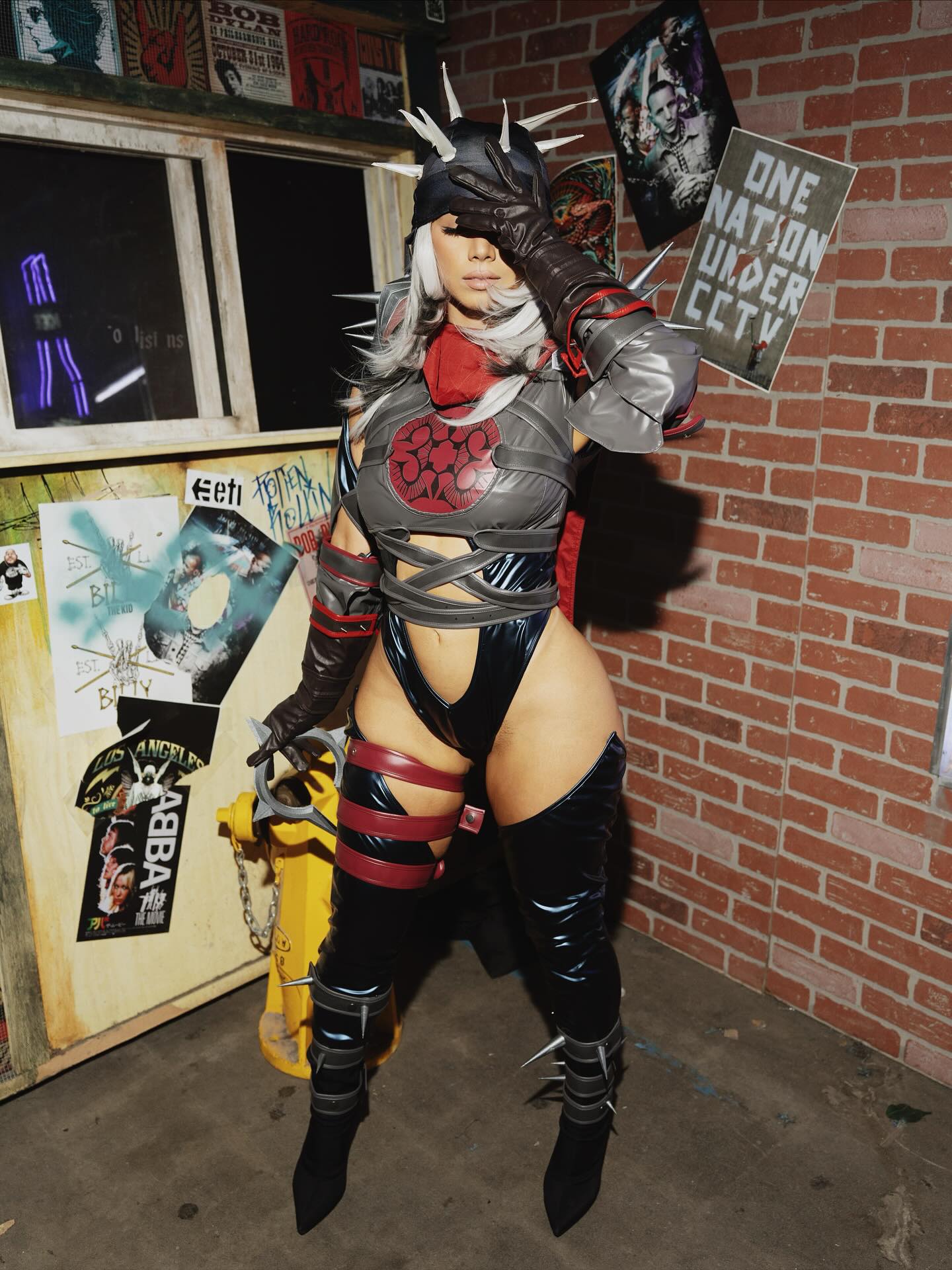 وایولت مایرز ۴k