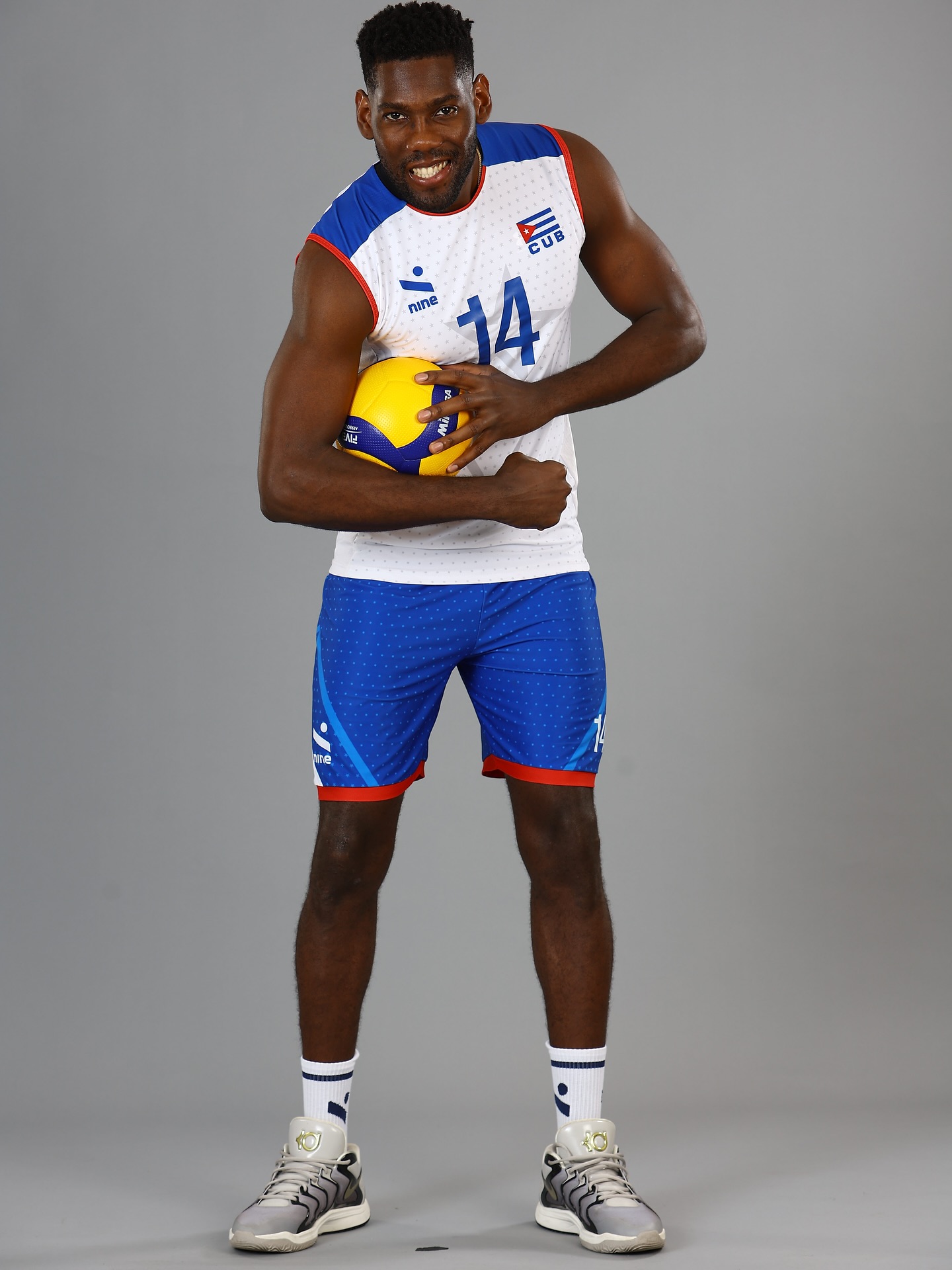 یوردان بیست والیبالیست یوردان بیست والیبالیست