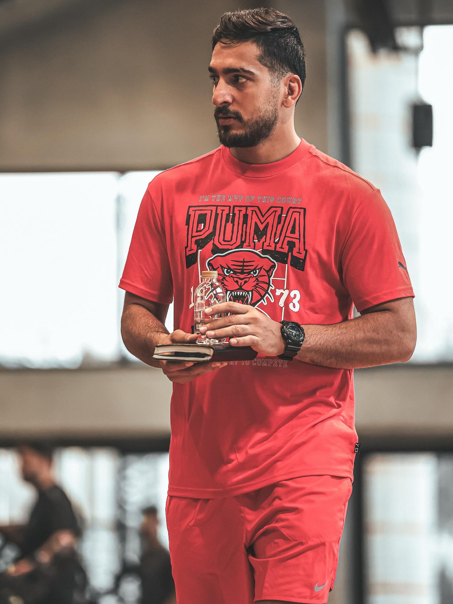 والپیپر و پس‌زمینه حمیدرضا زرین‌پیکر