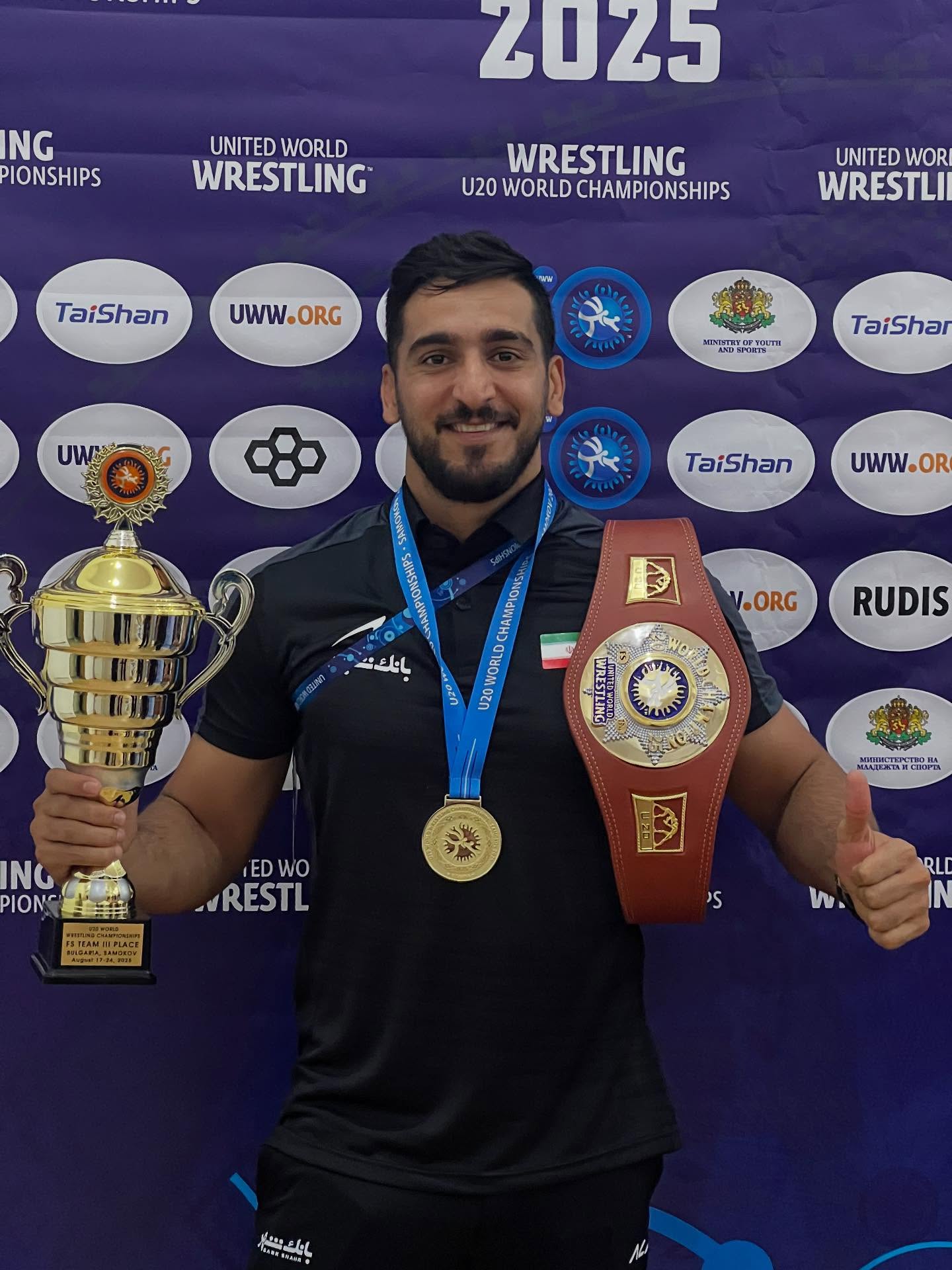 عکس پروفایل و تصاویر رسمی حمیدرضا زرین‌پیکر